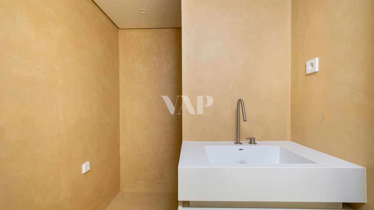 Moradia T4 para Venda em Quarteira Foto 14