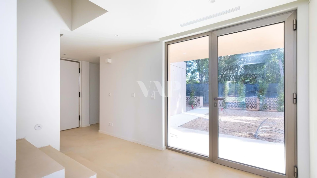 Moradia T4 para Venda em Quarteira Foto 12