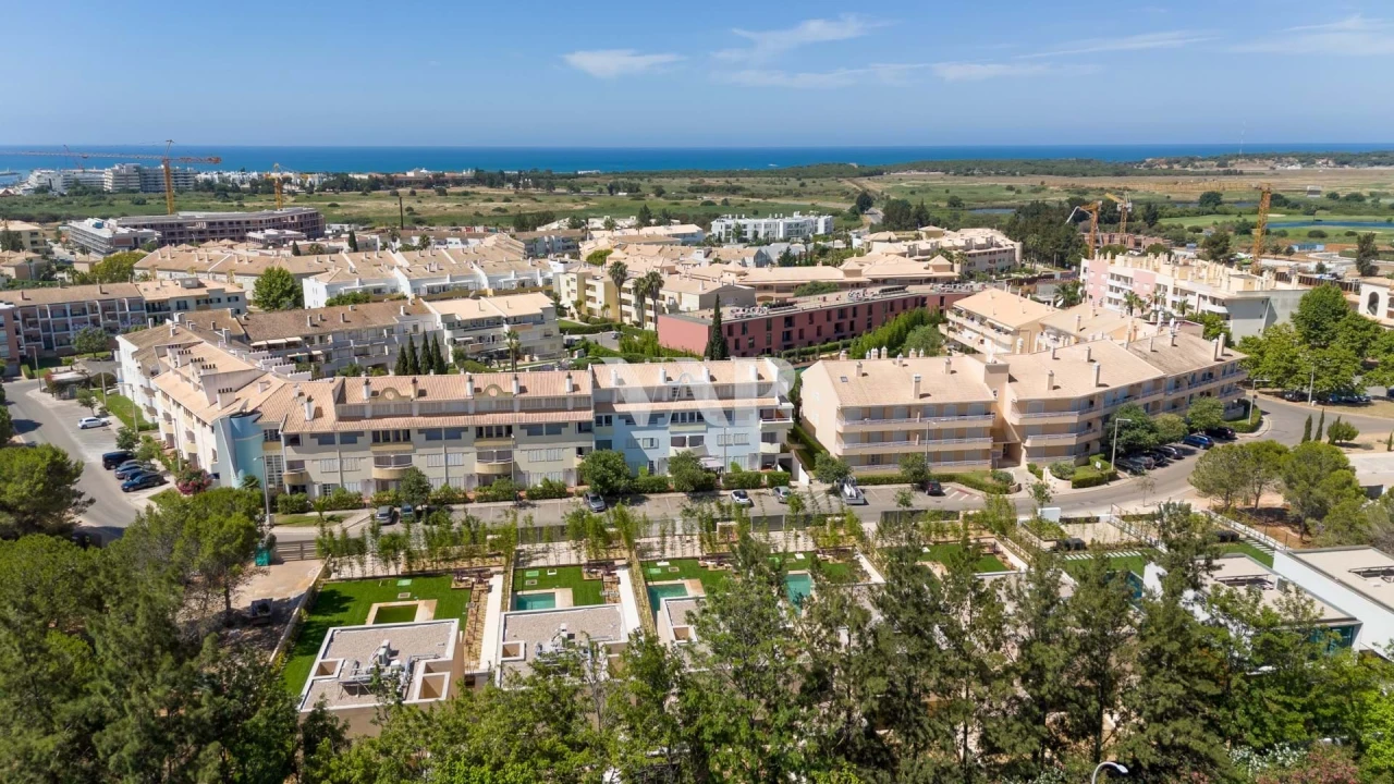 Moradia T4 para Venda em Quarteira Foto 39