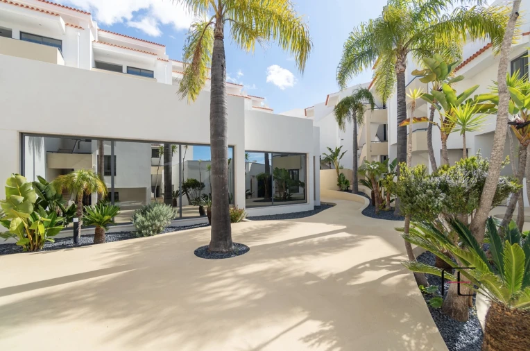 Apartamento T2 para Venda em Quarteira Foto 16