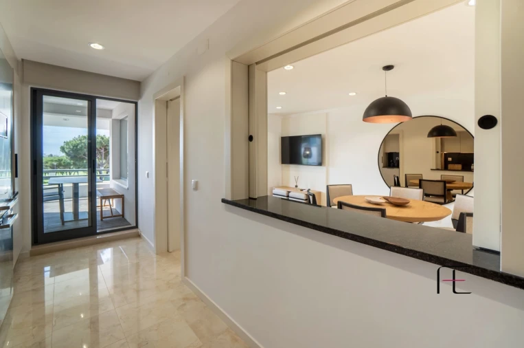 Apartamento T2 para Venda em Quarteira Foto 6