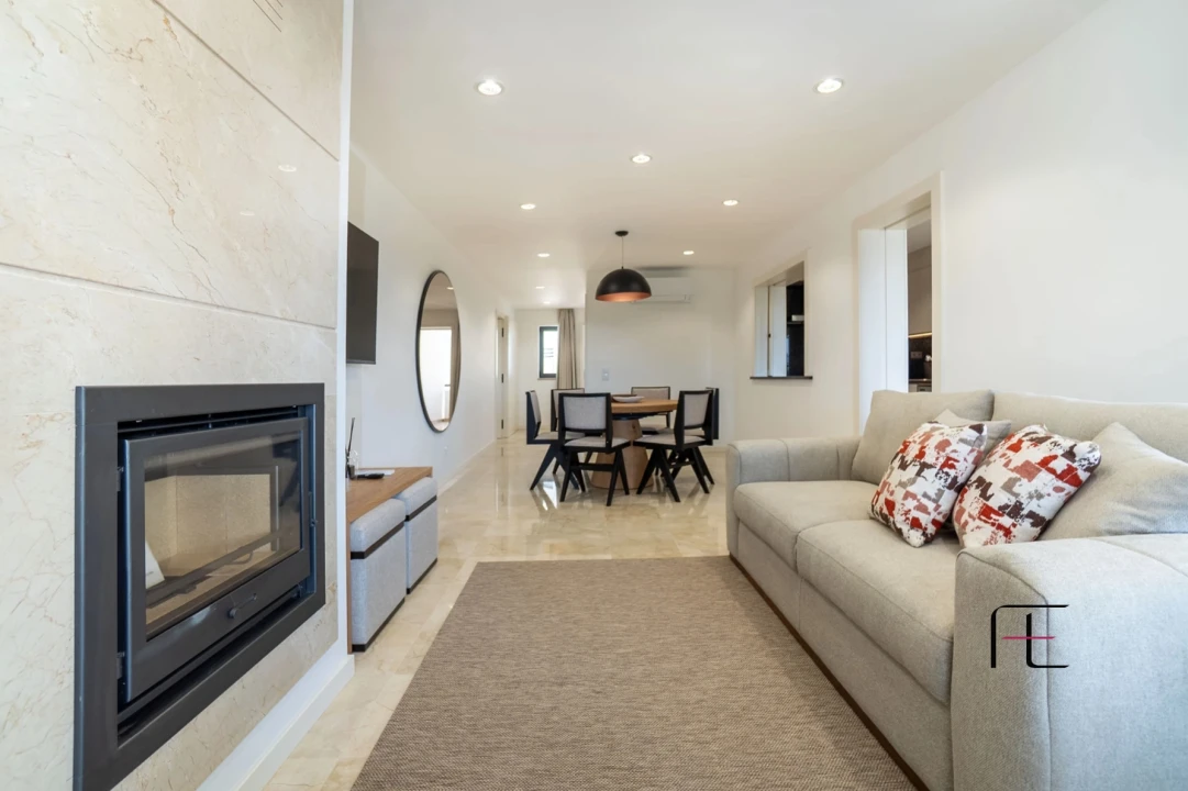 Apartamento T2 para Venda em Quarteira Foto 4