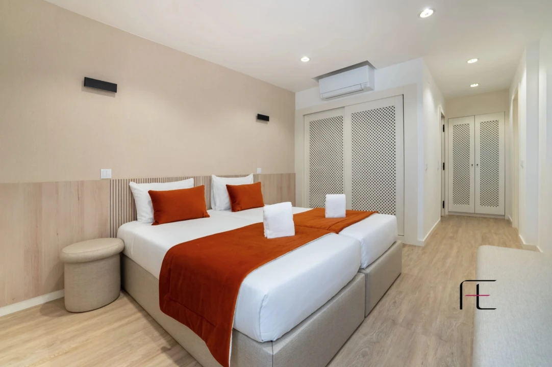 Apartamento T2 para Venda em Quarteira Foto 9