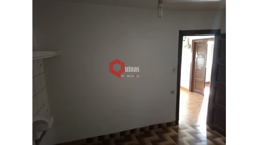 Moradia T3 para Venda em Sabugal e Aldeia de Santo António Foto 17