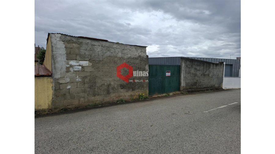 Moradia T3 para Venda em Sabugal e Aldeia de Santo António Foto 3