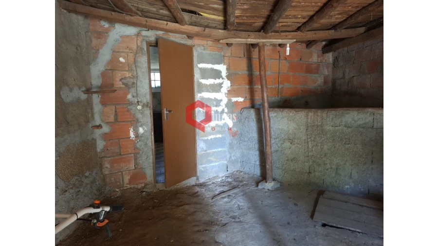 Moradia T3 para Venda em Sabugal e Aldeia de Santo António Foto 8