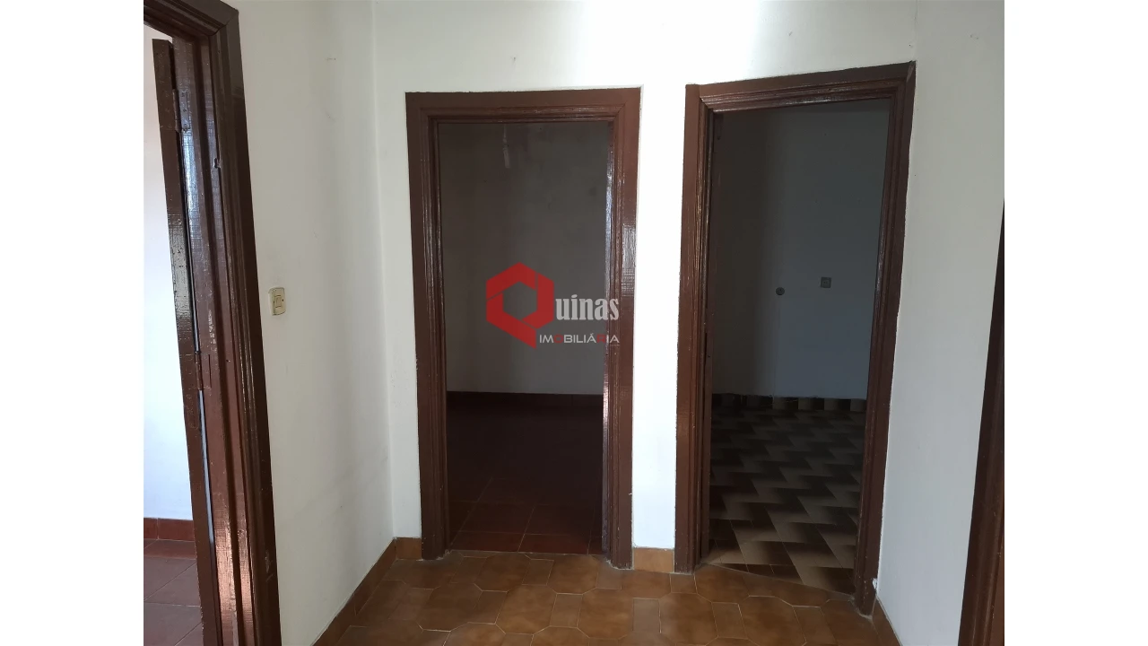 Moradia T3 para Venda em Sabugal e Aldeia de Santo António Foto 24