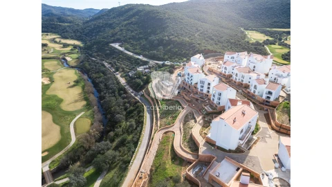 Moradia T4 para Venda em Querença, Tôr e Benafim