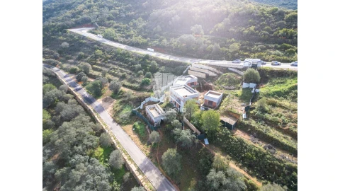 Moradia T4 para Venda em Querença, Tôr e Benafim