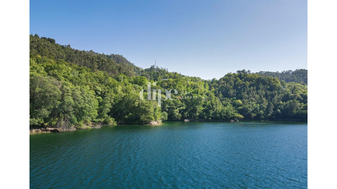 Terreno para Venda em Caniçada e Soengas Foto 1
