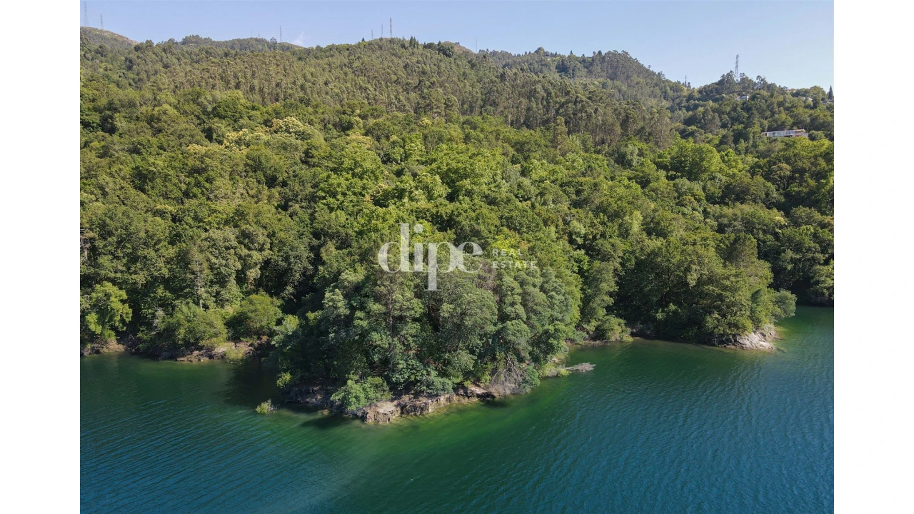Terreno para Venda em Caniçada e Soengas Foto 6