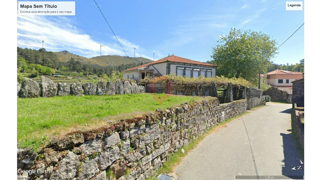 Moradia T3 para Venda em Anhões e Luzio Foto 2