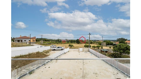 Moradia T4 para Venda em Batalha