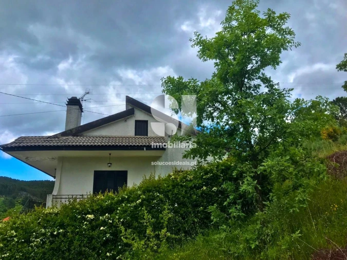 Moradia T3 para Venda em Vila Verde Foto 5