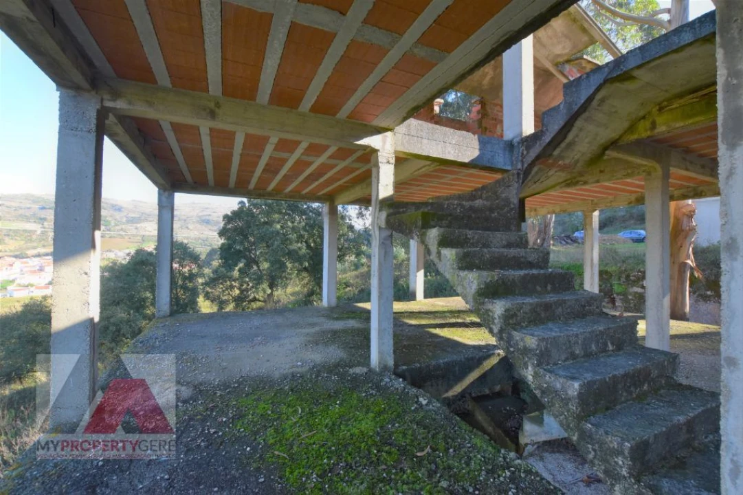 Quinta T6 para Venda em Turcifal Foto 17