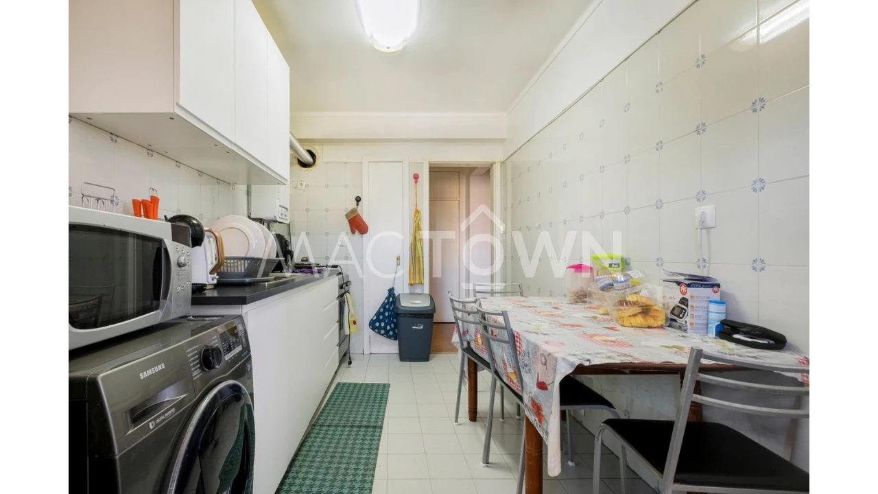 Apartamento T3 para Venda em Marvila Foto 3