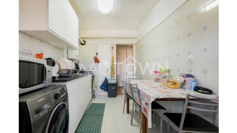 Apartamento T3 para Venda em Marvila