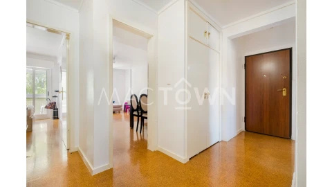 Apartamento T3 para Venda em Marvila