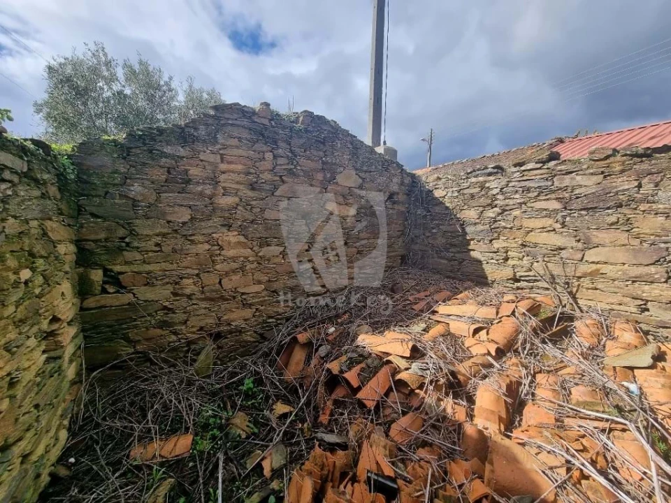 Terreno para Venda em Santo Andre das Tojeiras Foto 9