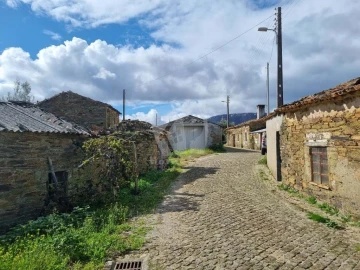 Terreno para Venda em Santo Andre das Tojeiras