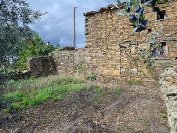 Terreno para Venda em Santo Andre das Tojeiras