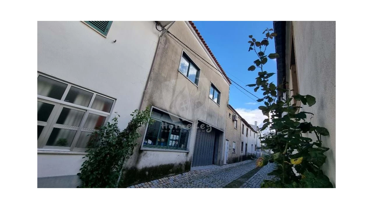 Moradia T3 para Venda em Sarzedas Foto 5