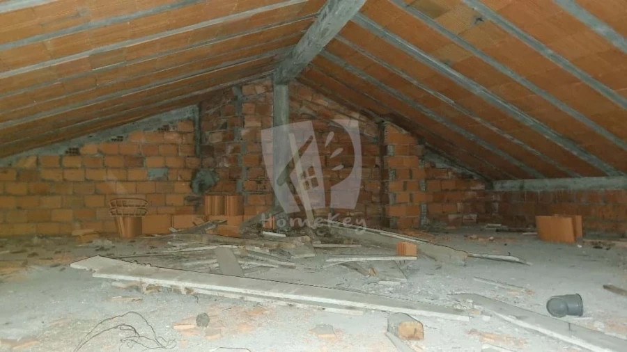 Moradia T3 para Venda em Sarzedas Foto 17