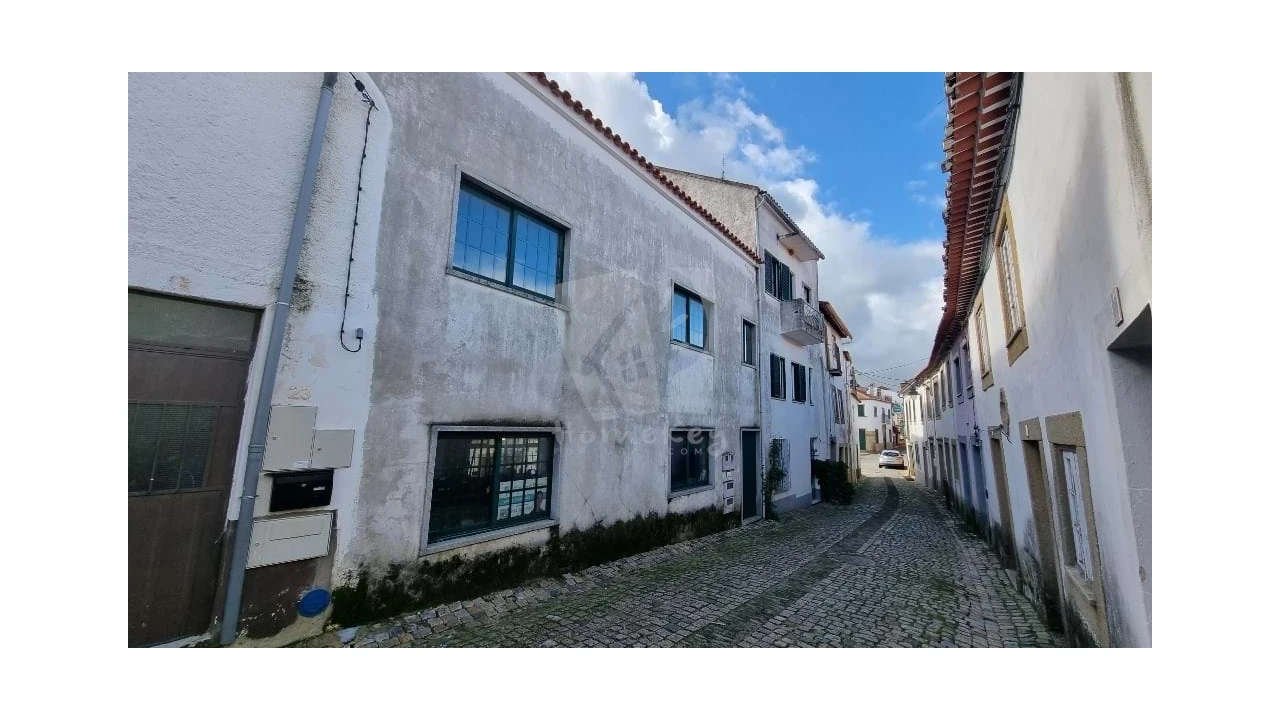 Moradia T3 para Venda em Sarzedas Foto 2