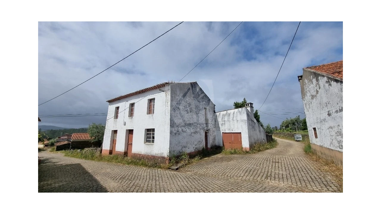 Moradia T4 para Venda em Santo Andre das Tojeiras Foto 3