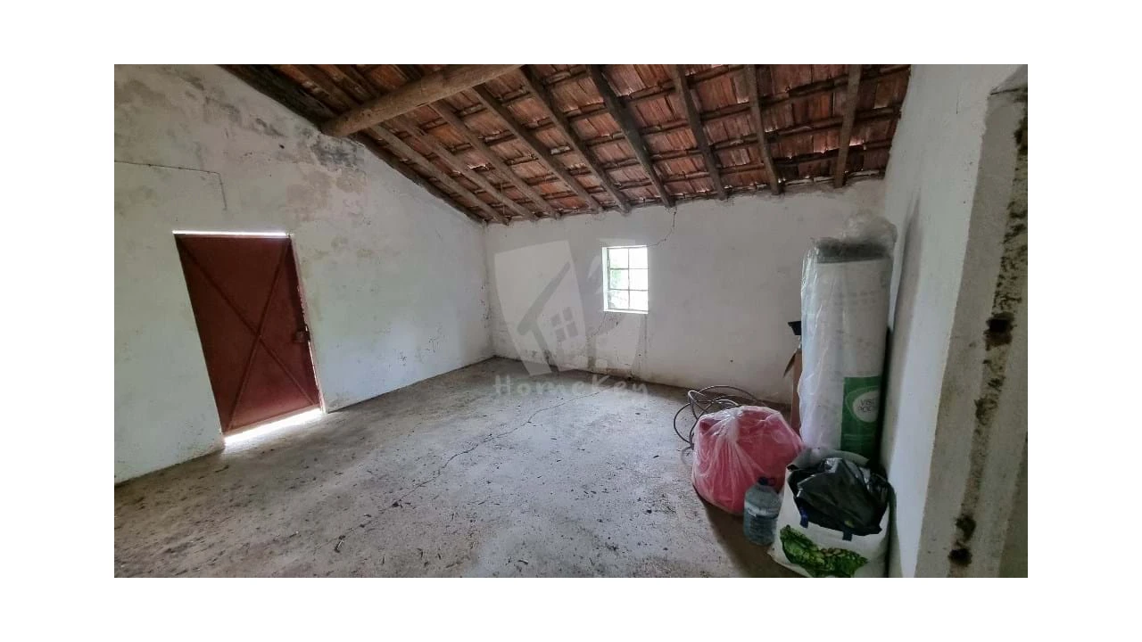 Moradia T4 para Venda em Santo Andre das Tojeiras Foto 37