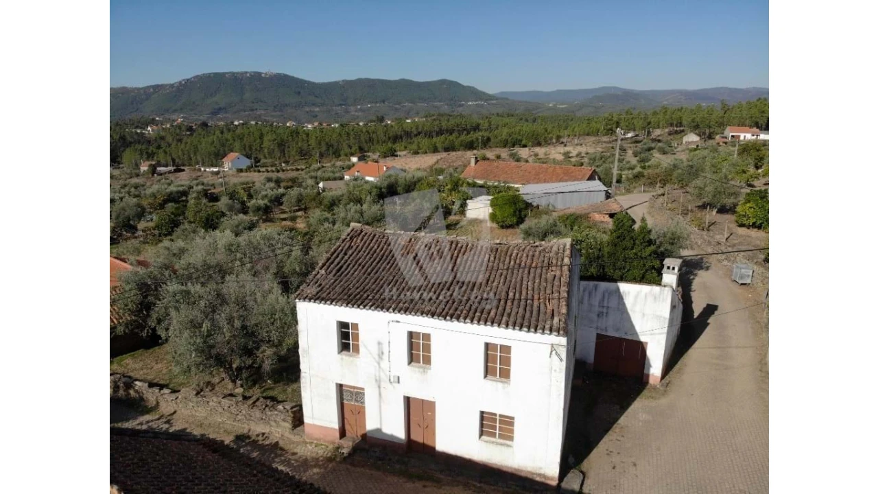 Moradia T4 para Venda em Santo Andre das Tojeiras Foto 4