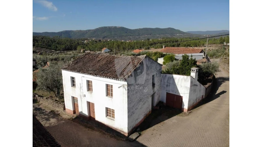 Moradia T4 para Venda em Santo Andre das Tojeiras Foto 1