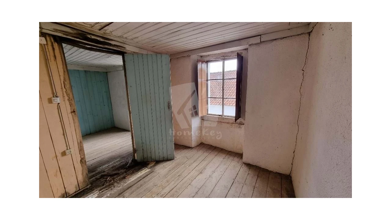 Moradia T4 para Venda em Santo Andre das Tojeiras Foto 28