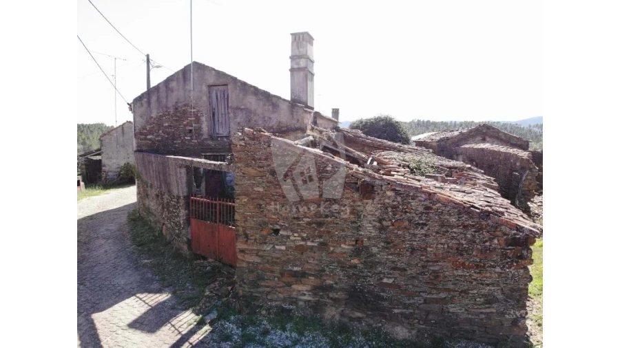 Moradia T2 para Venda em Santo Andre das Tojeiras Foto 6