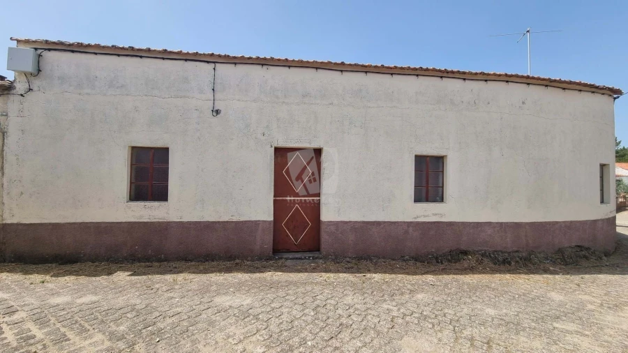 Moradia T2 para Venda em Santo Andre das Tojeiras Foto 9