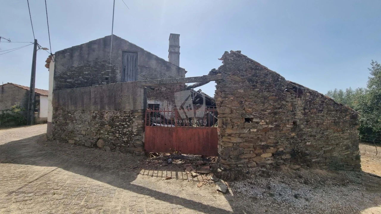 Moradia T2 para Venda em Santo Andre das Tojeiras Foto 33