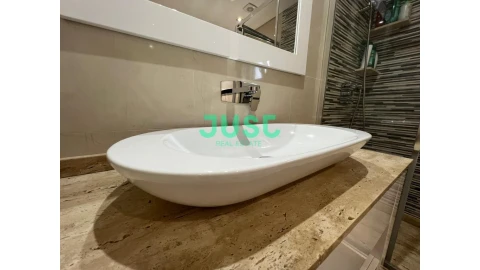 Moradia T5 para Venda em Charneca de Caparica e Sobreda