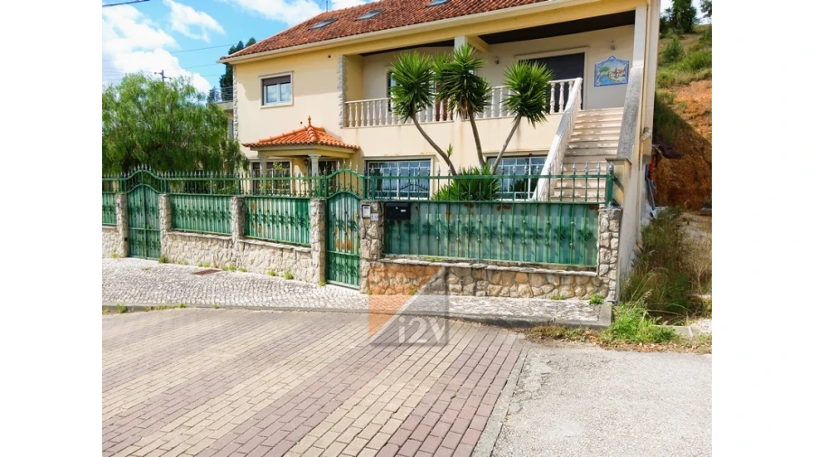 Moradia T2 para Venda em Pelariga Foto 6