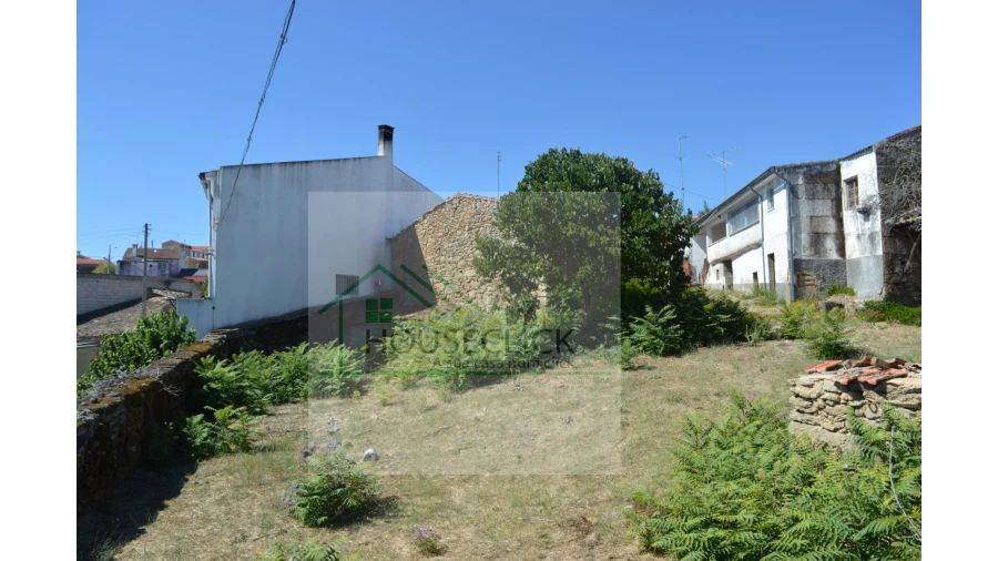 Moradia T3 para Venda em Almeida Foto 16