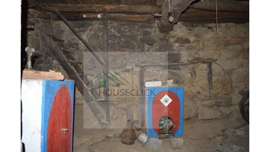 Moradia T3 para Venda em Almeida Foto 17