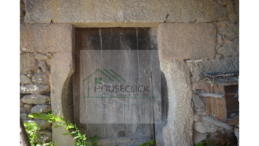 Moradia T3 para Venda em Almeida Foto 18