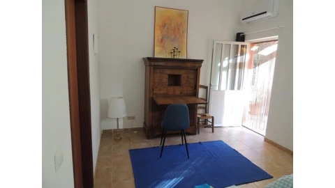 Moradia T6 para Venda em Santa Catarina da Fonte do Bispo