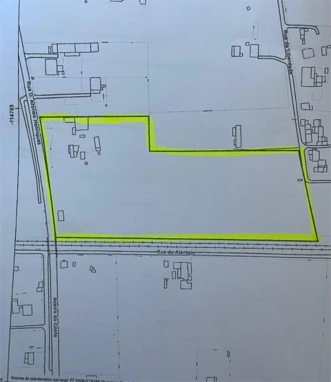Terreno Misto para Venda em Pinhal Novo