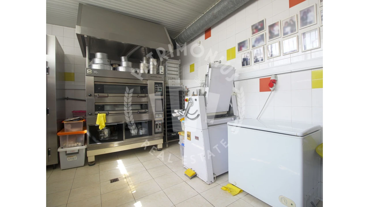 Loja para Venda em Caldas da Rainha - Santo Onofre e Serra do Bouro Foto 4