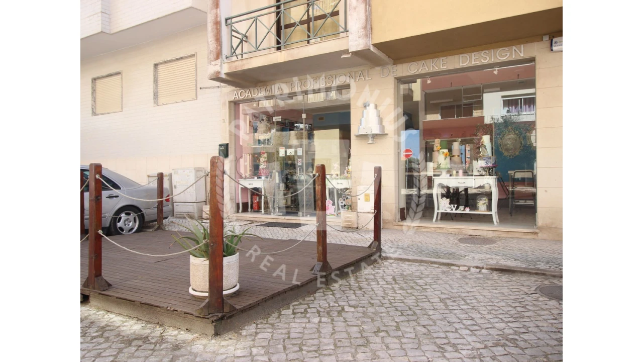 Loja para Venda em Caldas da Rainha - Santo Onofre e Serra do Bouro Foto 2