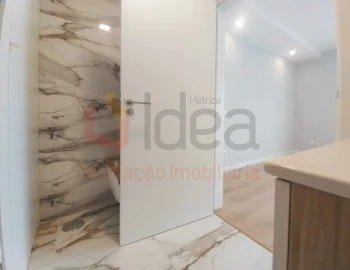 Moradia T2 para Venda em Corroios