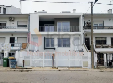 Moradia T2 para Venda em Corroios