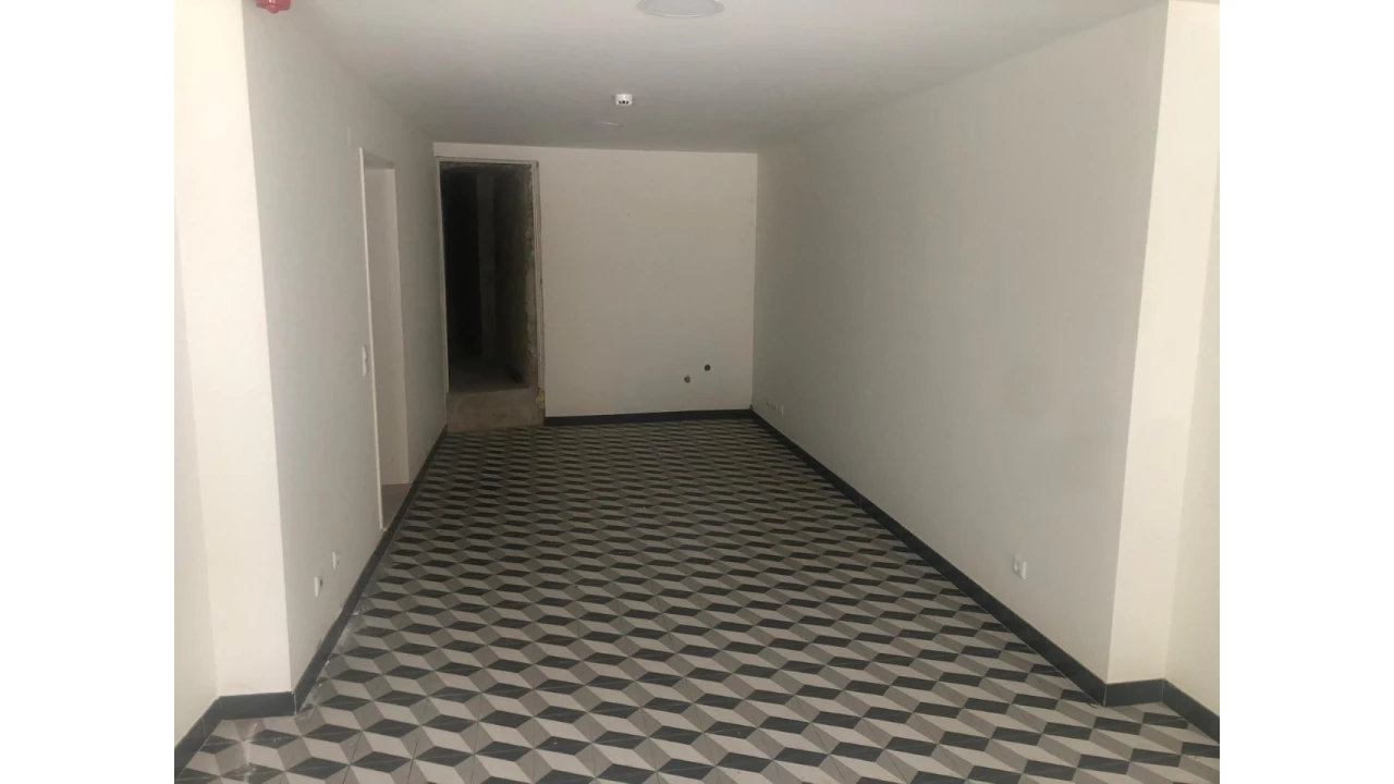 Loja para Arrendamento em Abrantes (São Vicente e São João) e Alferrarede Foto 3