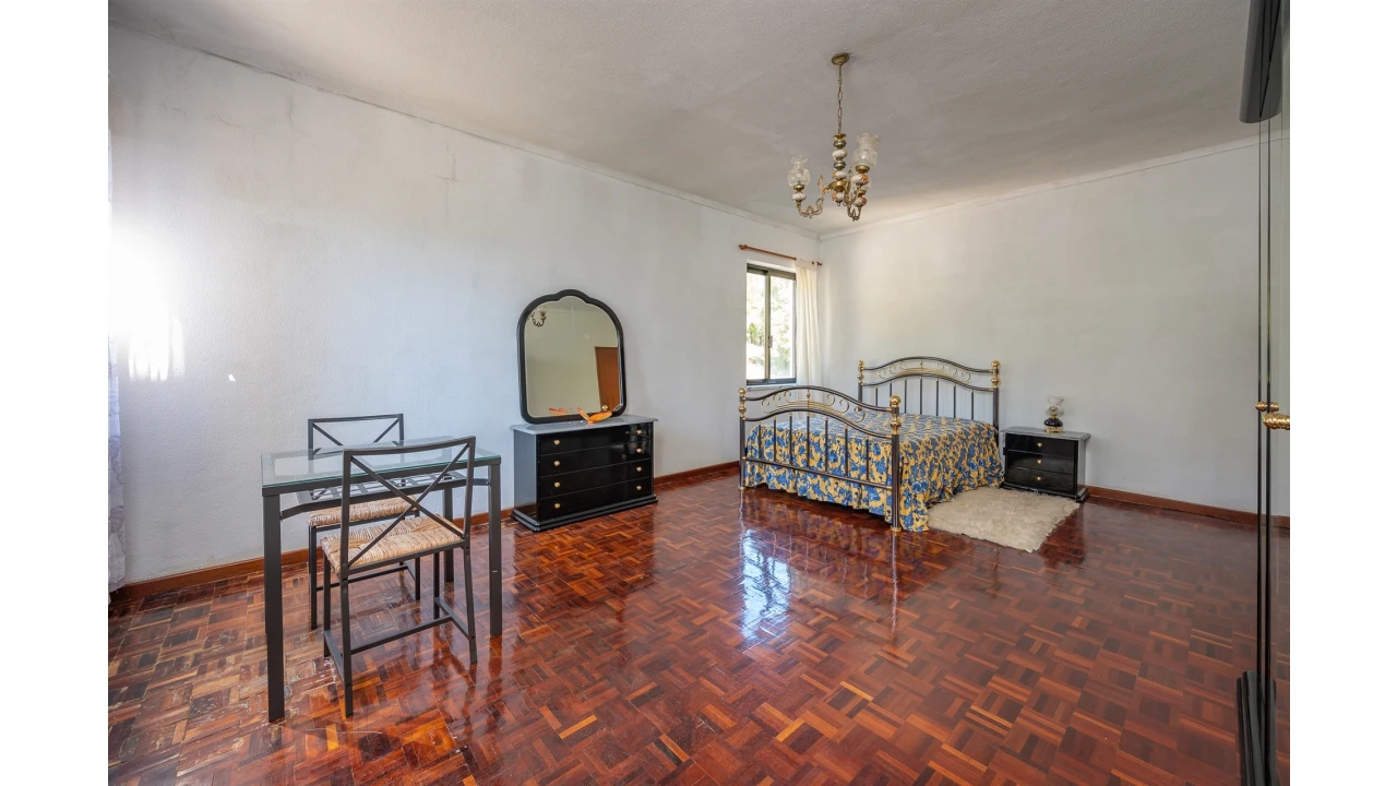 Moradia T10 para Venda em Santa Maria e São Miguel, São Martinho, São Pedro Penaferrim Foto 32