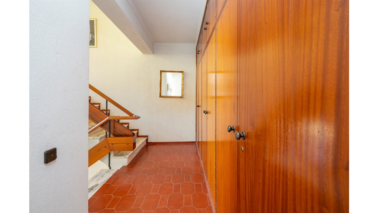 Moradia T10 para Venda em Santa Maria e São Miguel, São Martinho, São Pedro Penaferrim Foto 20